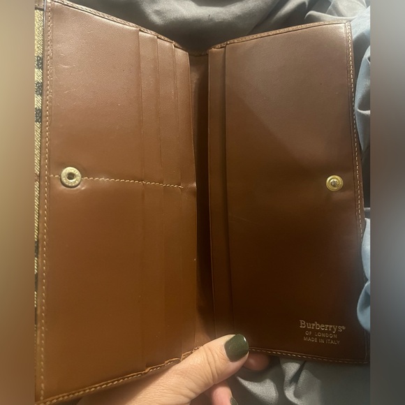 Burberry’s Wallet - Picture 5 of 8